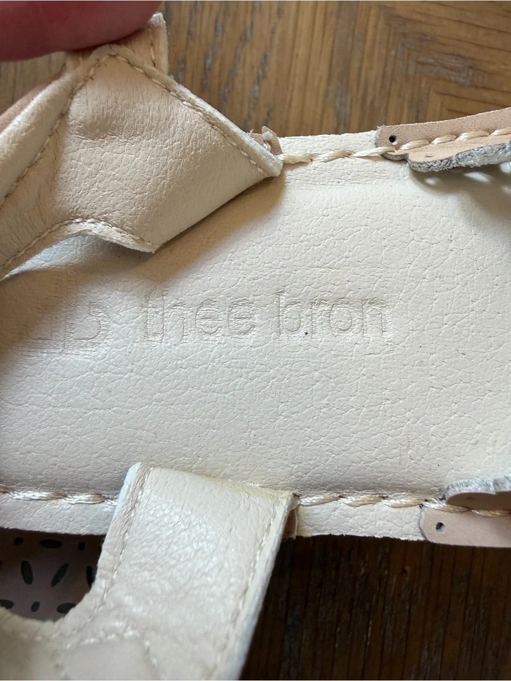 NWOT Thee Bron Toddler Sandals Size 7M